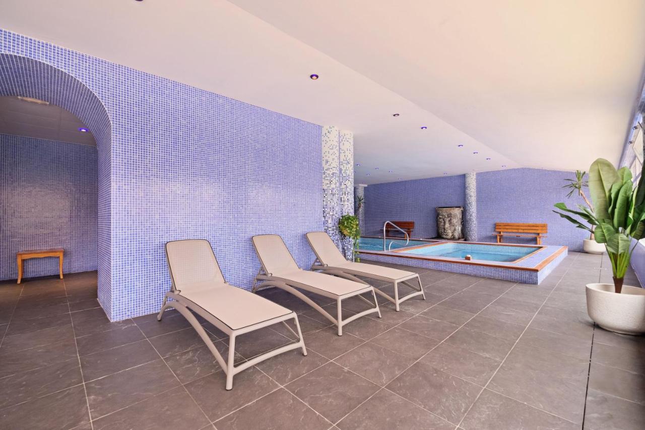 Hotel Moon Dreams Marina Parc Na Macaret Екстериор снимка